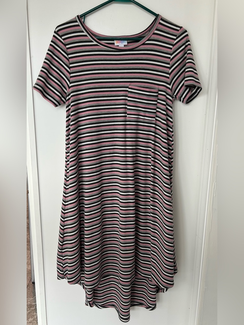 LuLaRoe Carly Dress XXS Pink Gray White Striped Ribbed Knit Pocket High Low